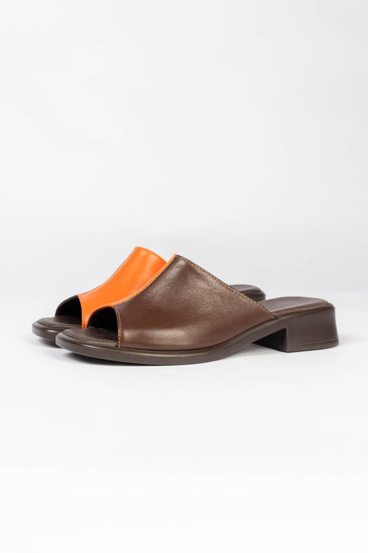 Papuci 044 maro-port