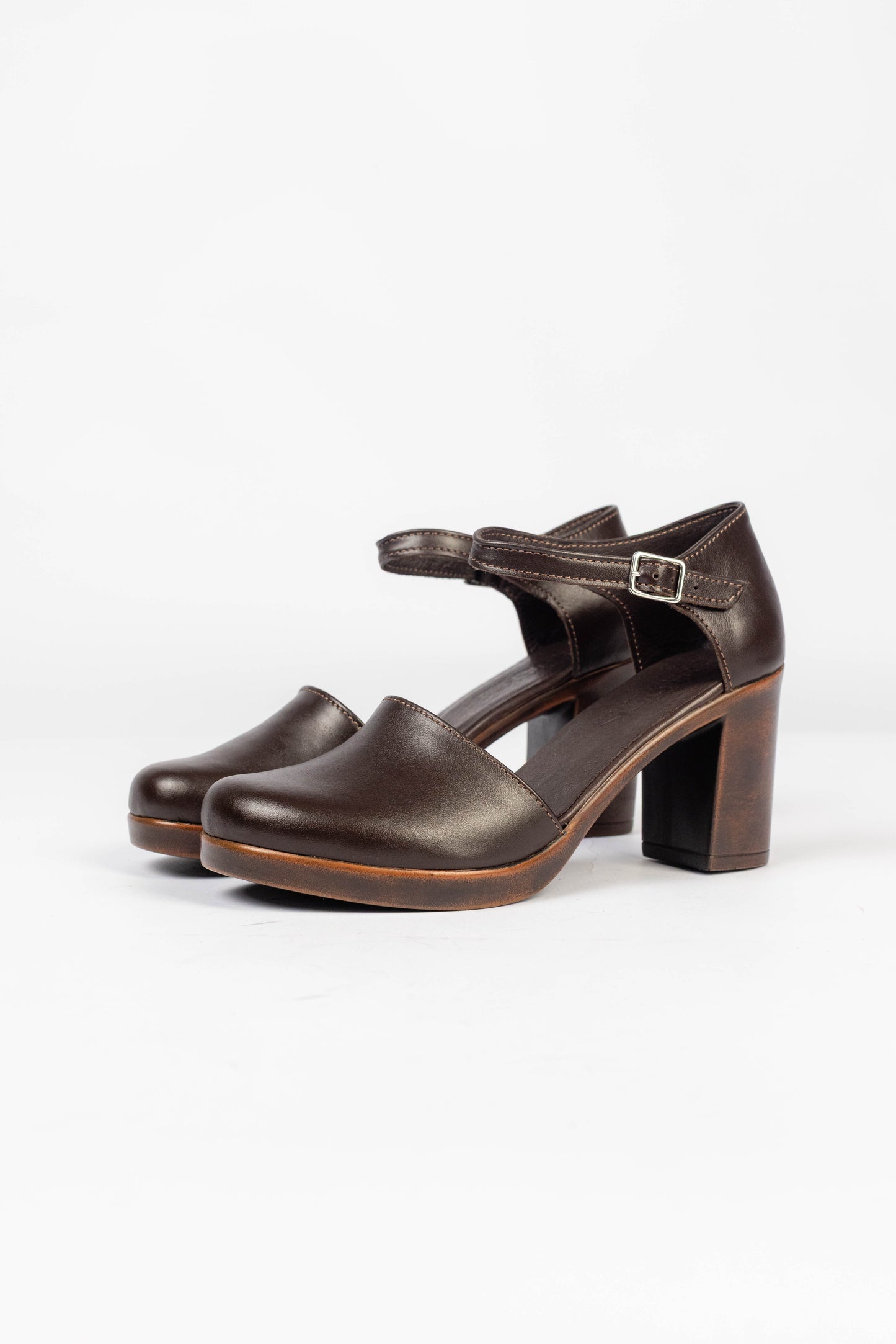 Pantofi 015 maro